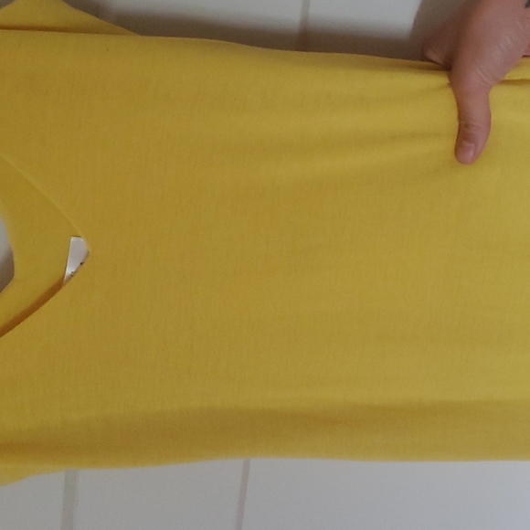 Yellow spaghetti strap maxi size medium - Picture 6 of 6